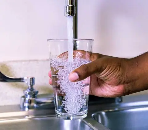 agua-grifo-sin-cal